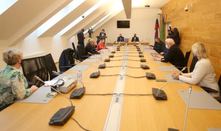 PODPIS POGODBE 06 FOTO LJUBO VUKELIČ